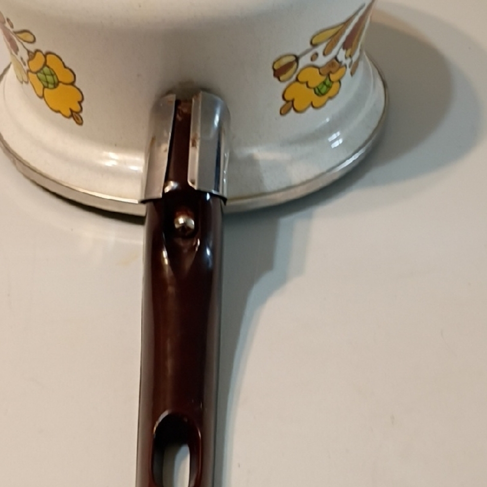 VintageSankoWare Floral Enamel Saucepan with Brown Handle READ Handle Issue